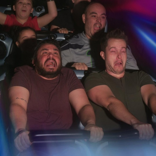 p/Tôi và bạn tôi đi Disneyland và chụp những bức ảnh siêu hàip/