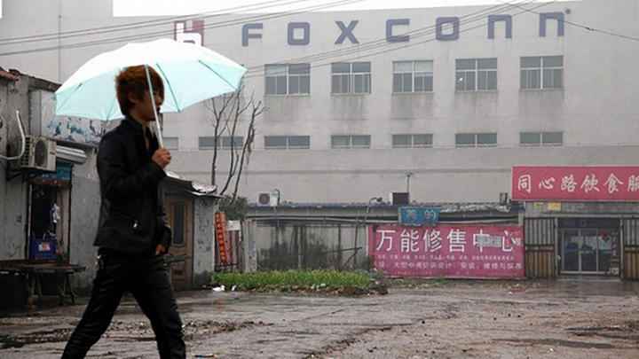 Doanh số iPhone giảm khiến Foxconn gặp khó khăn.