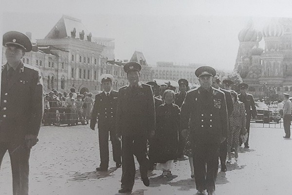 Đại tướng Lê Đức Anh - Bộ trưởng Quốc phòng thăm và dự lễ kỷ niệm 70 năm ngày thành lập quân đội và hải quân Liên Xô, tháng 2/1988. (Ảnh tư liệu)