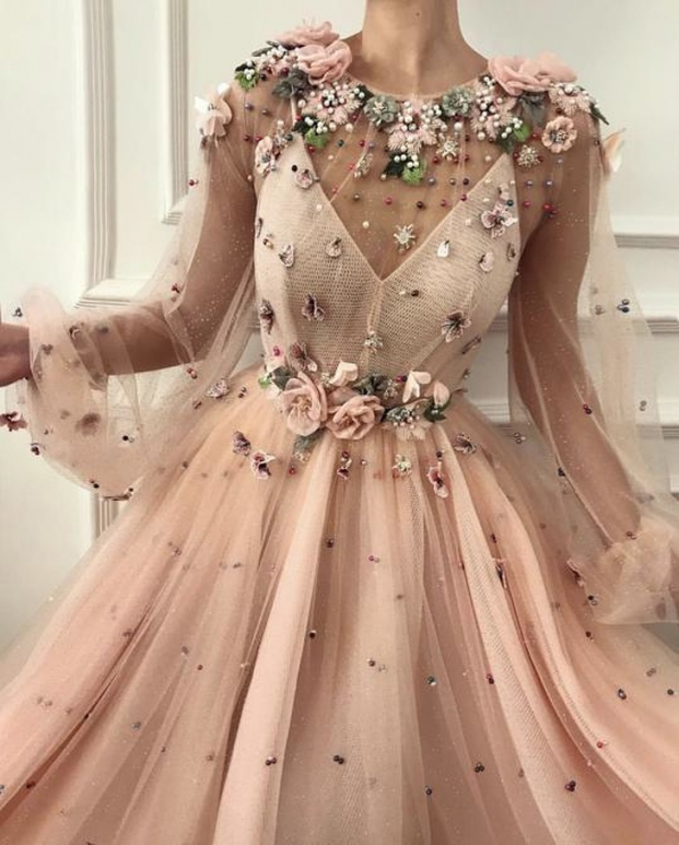 Nhà thiết kế tạo ra những chiếc váy đẹp như cổ tích khiến chị em thích mê 11