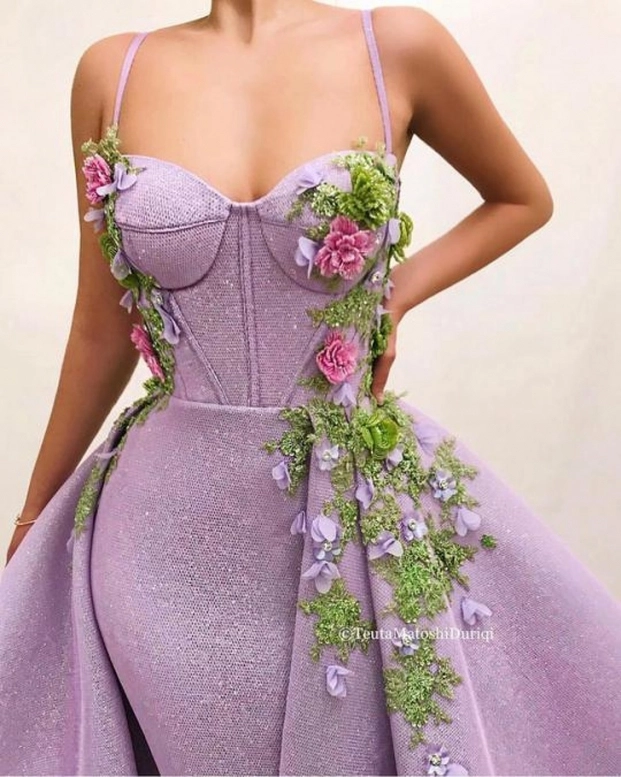 Nhà thiết kế tạo ra những chiếc váy đẹp như cổ tích khiến chị em thích mê 13