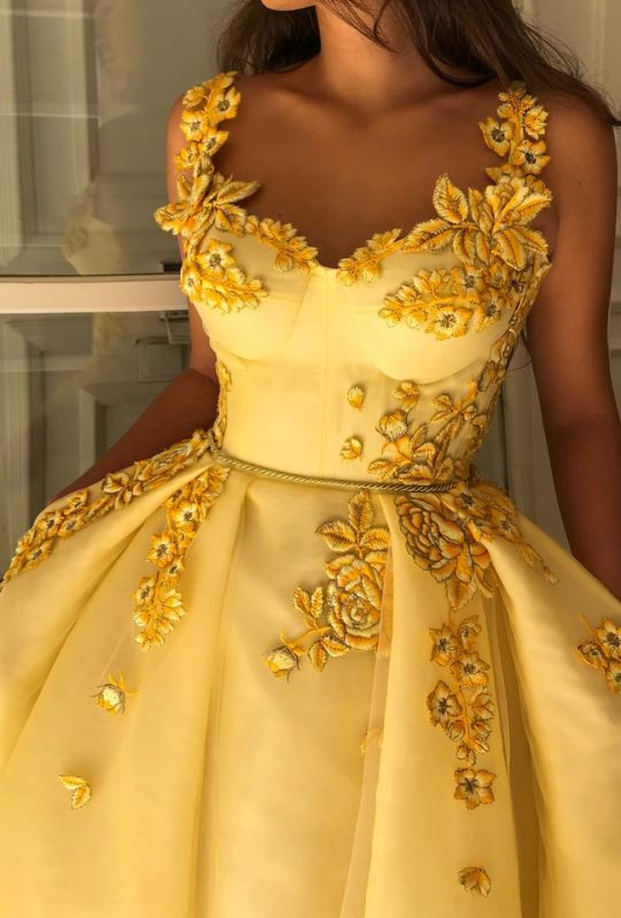 Nhà thiết kế tạo ra những chiếc váy đẹp như cổ tích khiến chị em thích mê 18