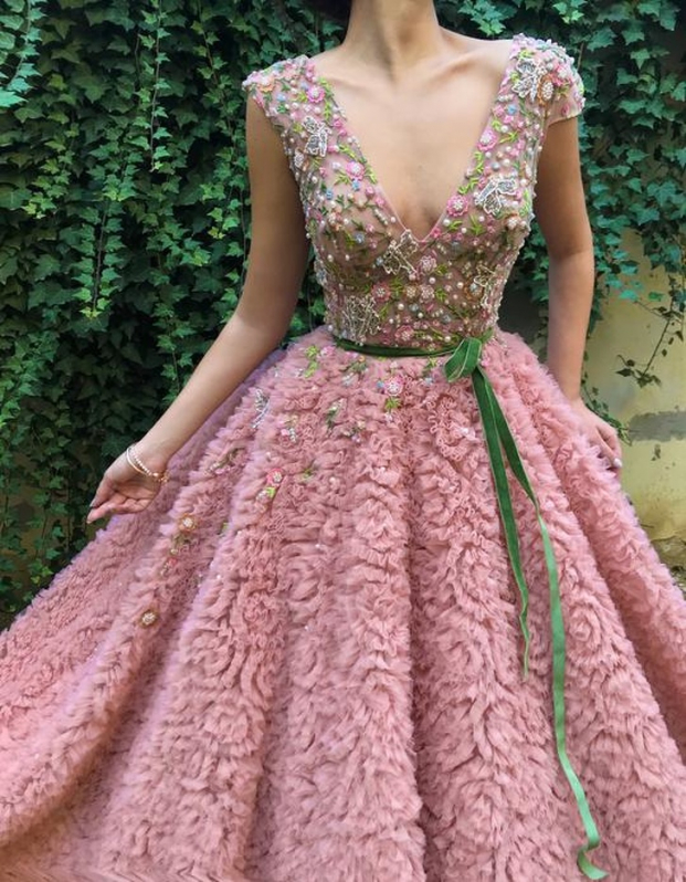 Nhà thiết kế tạo ra những chiếc váy đẹp như cổ tích khiến chị em thích mê 19
