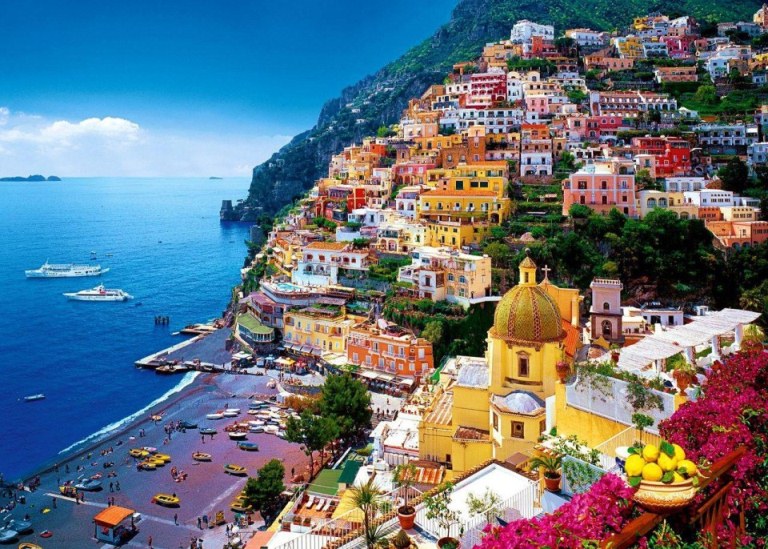 Vẻ đẹp thiên đường của Amalfi bên bờ Địa Trung Hải. (Ảnh Internet)