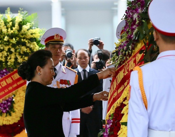 Chủ tịch Quốc hội Nguyễn Thị Kim Ngân tại lễ viếng. Ảnh: VNE