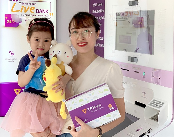 TPBank đã chuẩn bị hơn 30,000 món quà dành tặng khách hàng trong ngày 1/6/2019 này.