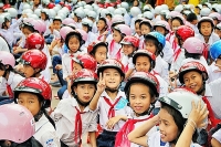Hà Nội trao tặng mũ bảo hiểm cho trẻ em năm 2019 với chủ đề “Giữ trọn ước mơ”