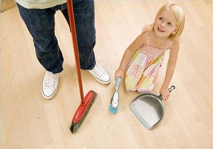 Phạt con làm việc nhà cũng là cách rèn luyện tinh thần trách nhiệm của con