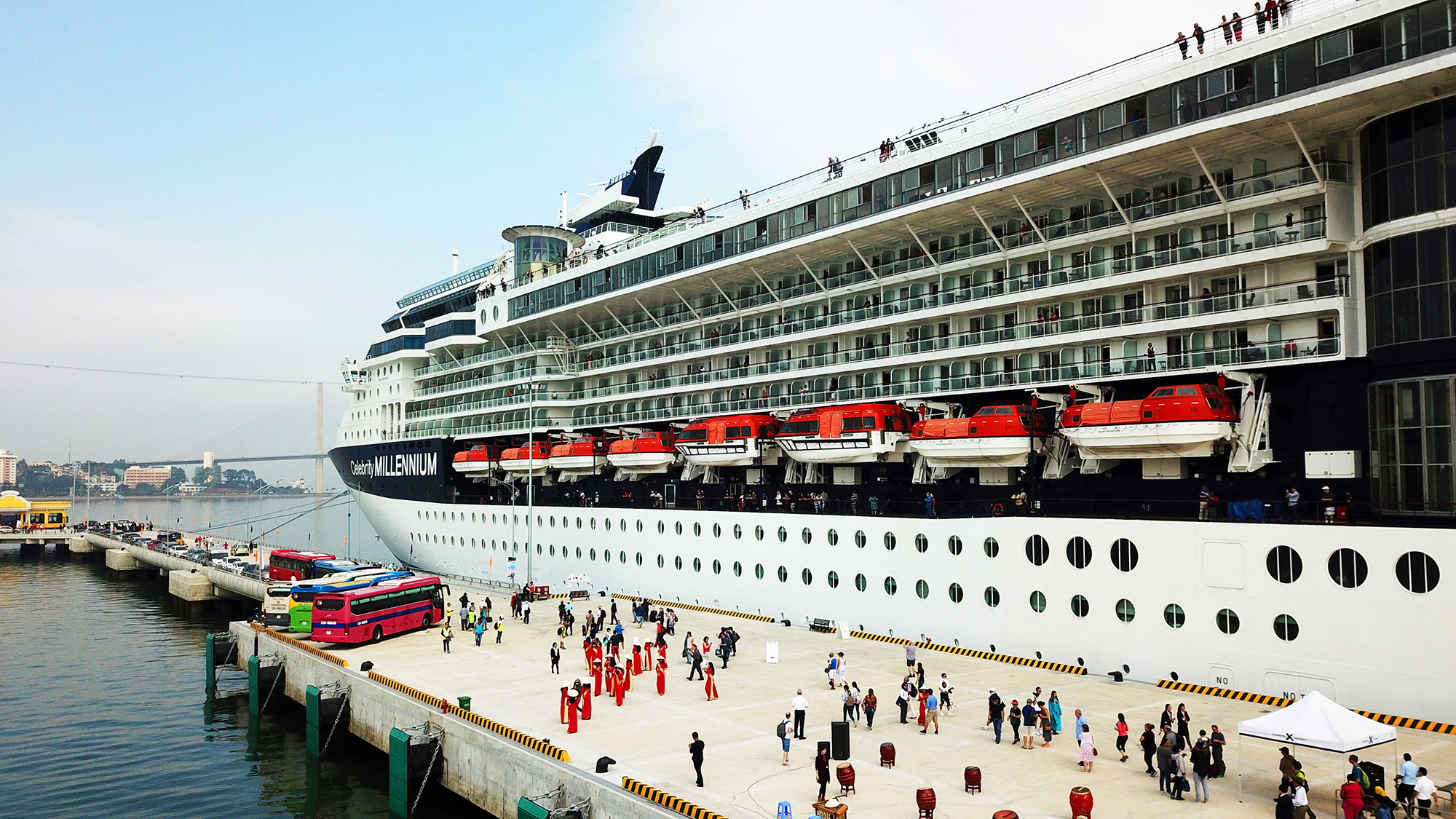 Cảng tàu khách quốc tế Hạ Long đón xấp xỉ 40.000 lượt khách quốc tế trong 6 tháng 2019.