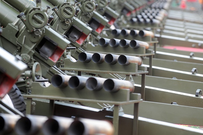 Đạn sử dụng cho pháo phục vụ lễ Quốc khánh là đạn 105 mm do Nhà máy Z113 (Tổng cục Công nghiệp quốc phòng) chế tạo. Đây là loại đạn chuyên sử dụng cho pháo lễ, được cải tiến từ đạn pháo loại 105 mm từng giúp Campuchia phục vụ lễ tang cựu Quốc vương.