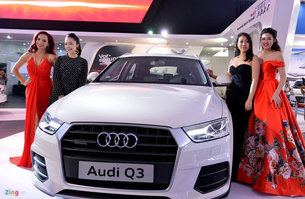 Audi cũng là hãng sở hữu đội ngũ đại sứ thương hiệu hùng hậu. Trong buổi khai mạc sáng 9/10, hoa hậu Ngô Phương Lan, á hậu Dương Tú Anh và nghệ sĩ múa Linh Nga cùng góp mặt, trong khi người mẫu Thúy Hạnh đảm nhận vai trò MC.