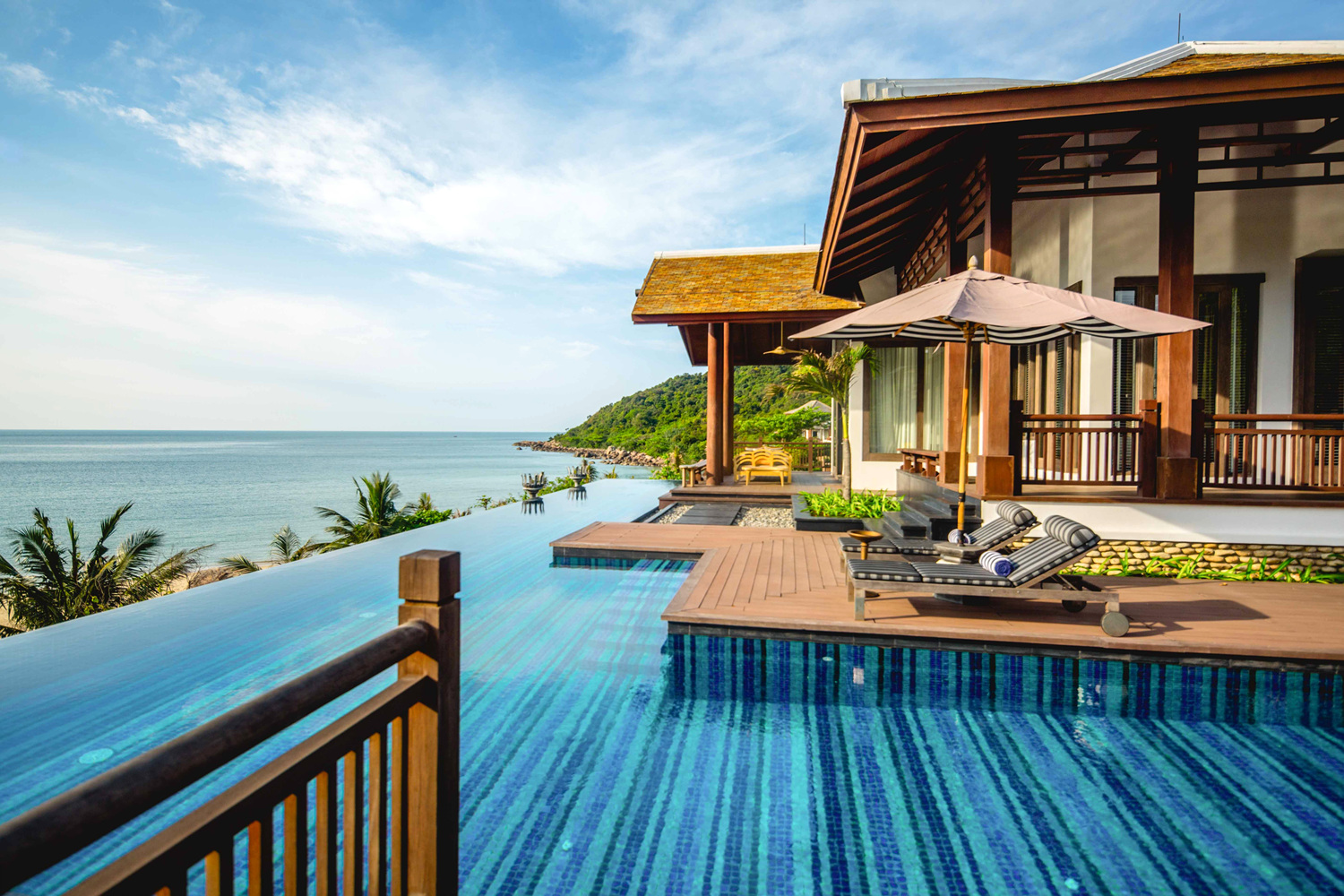 Điểm nhấn trong ngôn ngữ thiết kế của InterContinental Danang Sun Peninsula Resort là hướng đến cái đẹp của sự dung dị, cái đẹp trong hành trình tìm về chính mình là tìm về với thiên nhiên.