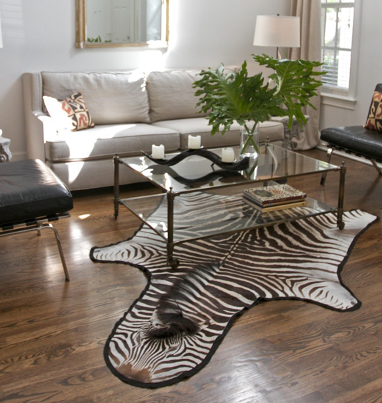 Những chiếc thảm trải sàn theo chủ đề cũng là một lựa chọn xu hướng và bớt đơn điệu, nhưng nó còn là một cách trang trí rất thông minh và thu hút cho một căn phòng đơn giản.