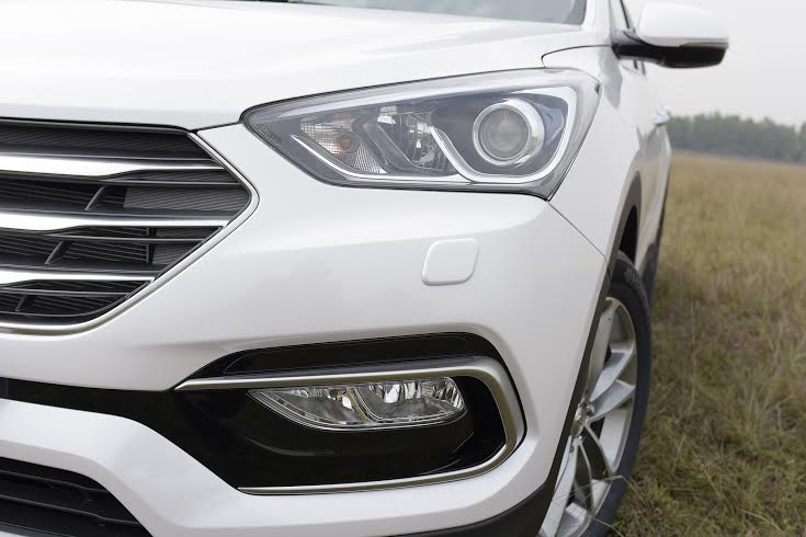 Ngoại thất Hyundai SantaFe 2016 cải tiến với nhiều khác biệt