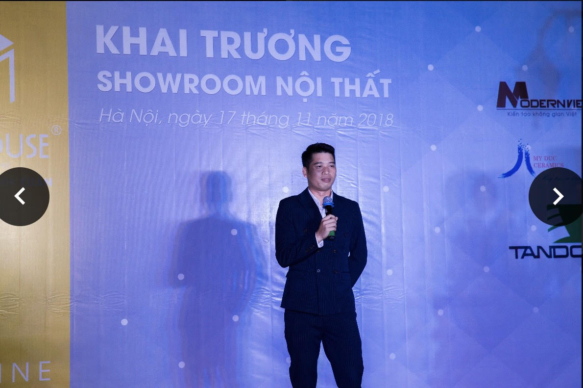 Giám đốc chi nhánh Thanh Xuân - Nguyễn Hữu Khang phát biểu khai trương showroom