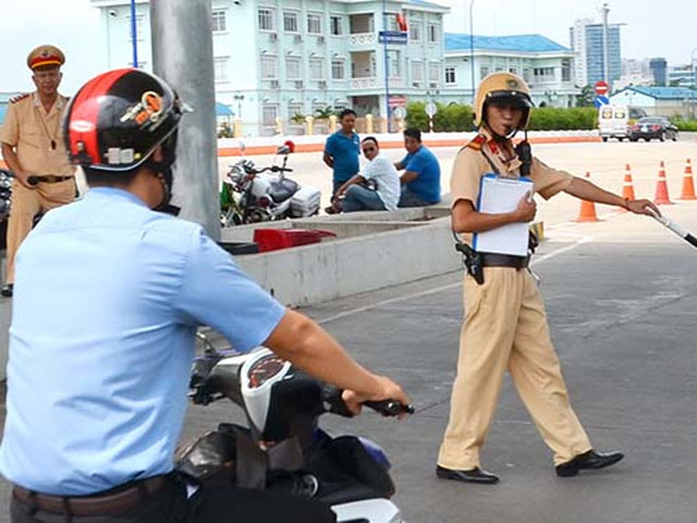 Trong năm 2018, CSGT Hà Nội phạt nguội hơn 3.500 trường hợp vi phạm giao thông