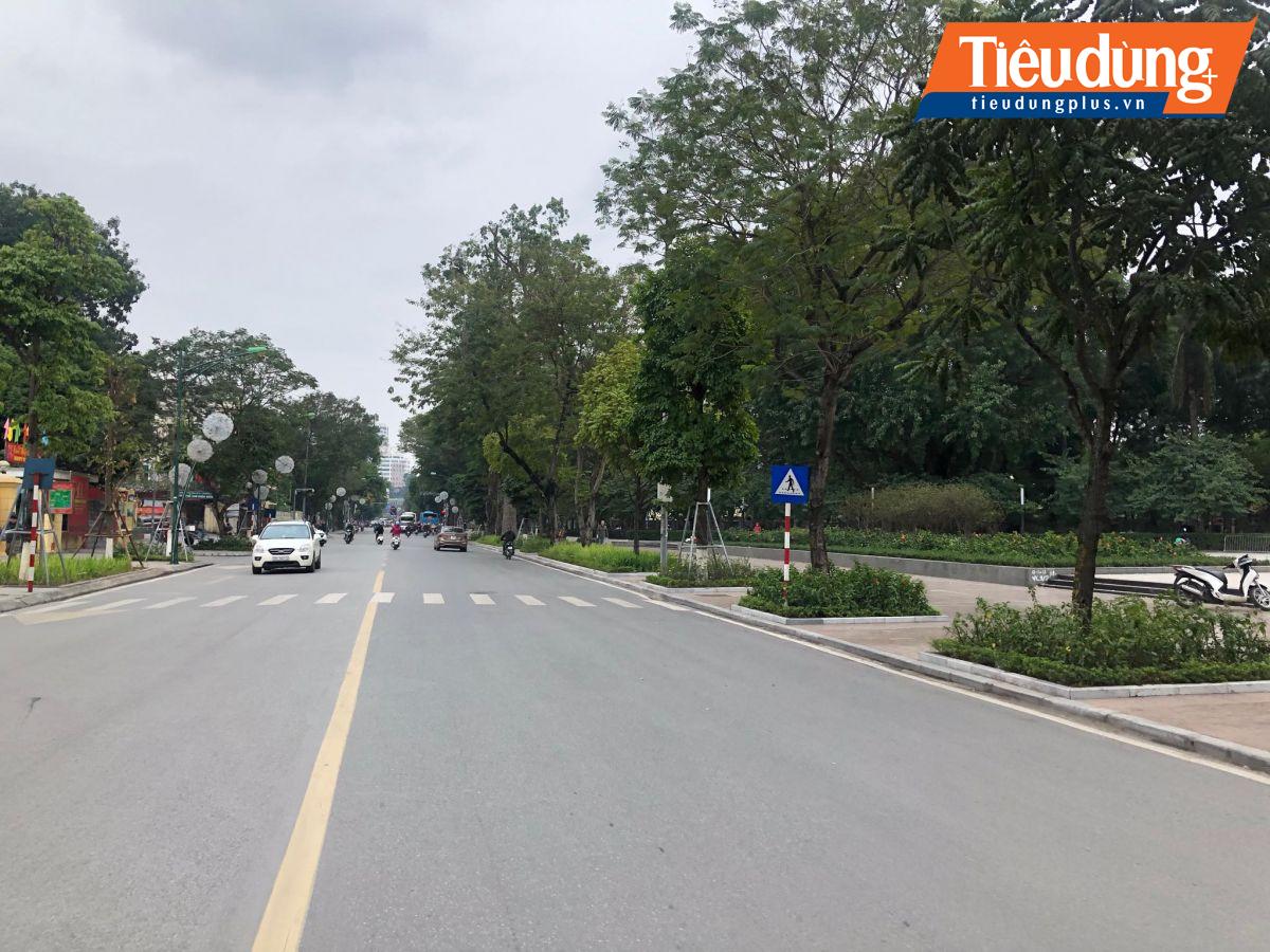 Tại Hà Nội, mật độ phương tiên giao thông giảm hẳn trong ngày đầu năm mới 2019