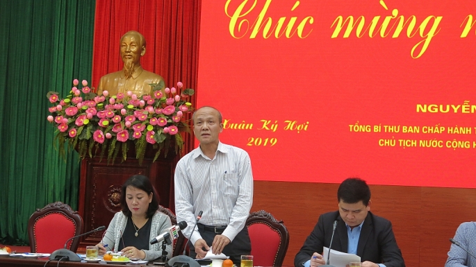 Ông Ngô Mạnh Tuấn, Phó Giám đốc Sở Giao thông-Vận tải Hà Nội cung cấp thông tin tại Hội nghị giao ban chiều 19-2 (ảnh T.A)