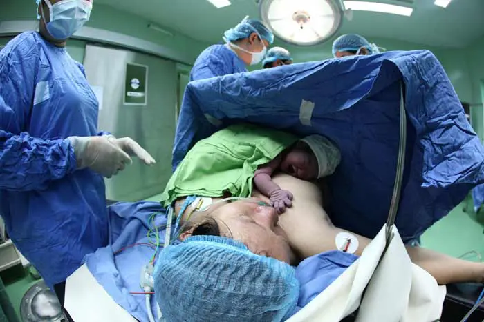 Đà Nẵng: Vui mừng đón 3 trẻ thụ tinh nhân tạo đầu tiên ra đời - 2