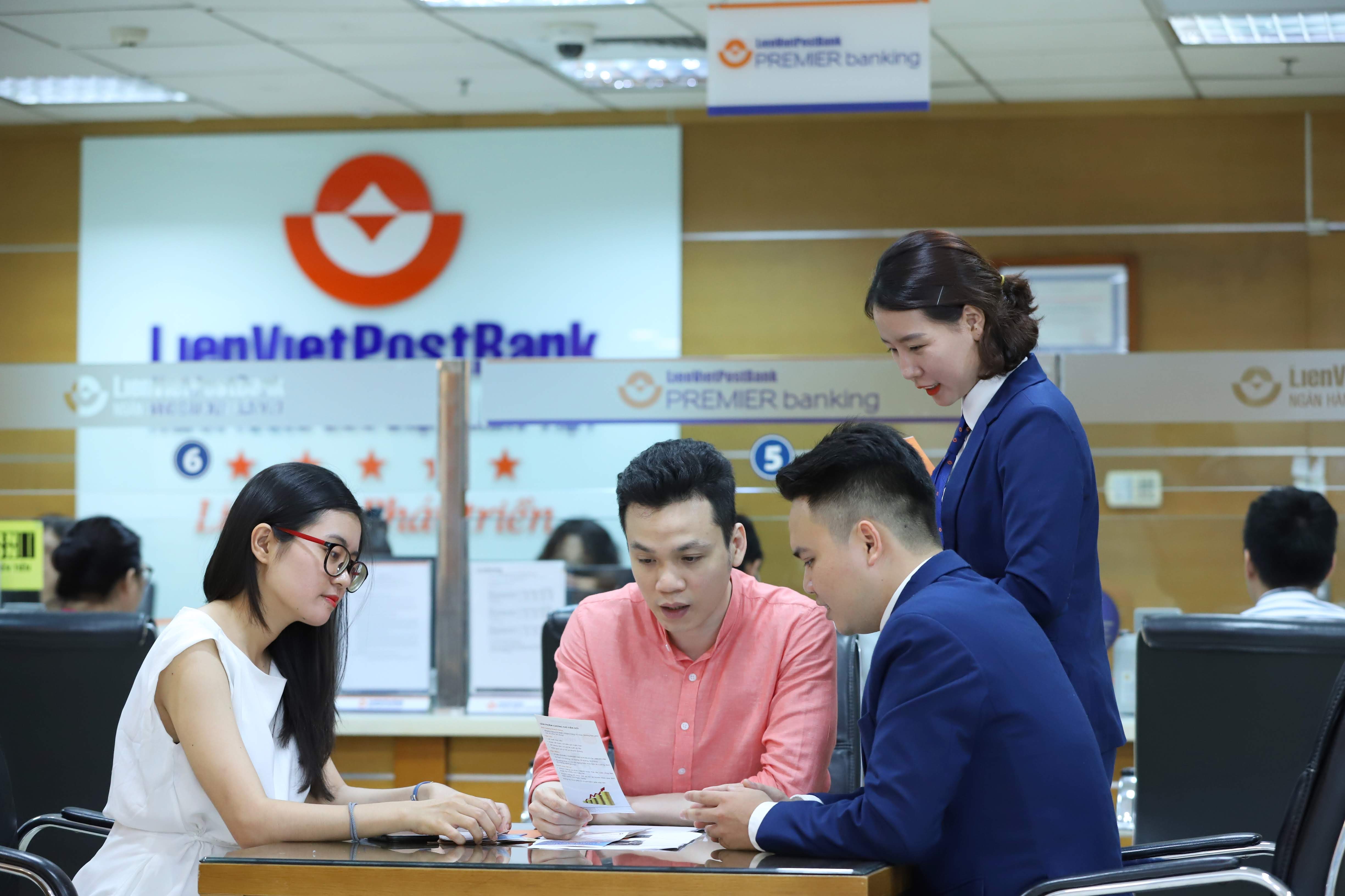 LienVietPostBank là Ngân hàng TMCP có mạng lưới lớn nhất Việt Nam, hiện diện trên 63/63 tỉnh, thành toàn quốc với gần 400 Chi nhánh và Phòng Giao dịch, gần 1.000 Phòng Giao dịch Bưu điện.  