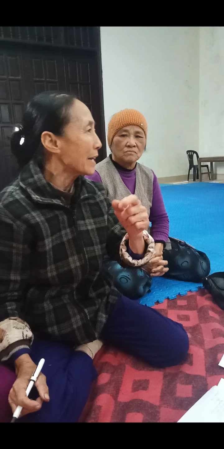 Bà Tám và hội phụ nữ thôn Kim Bài bức xúc với dự án 