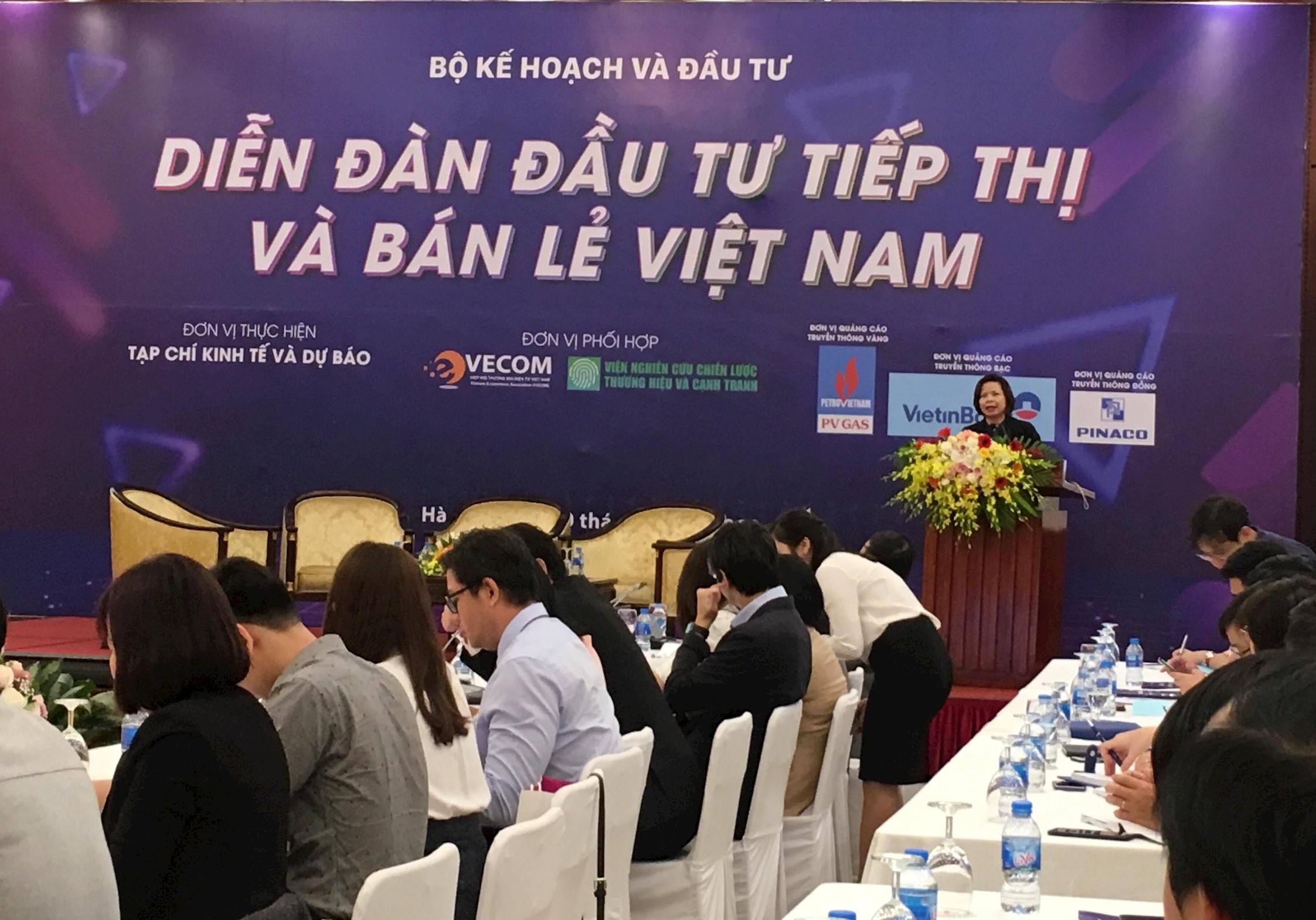 Thị trường bán lẻ Việt Nam hiện còn nhiều hạn chế, bất cập.