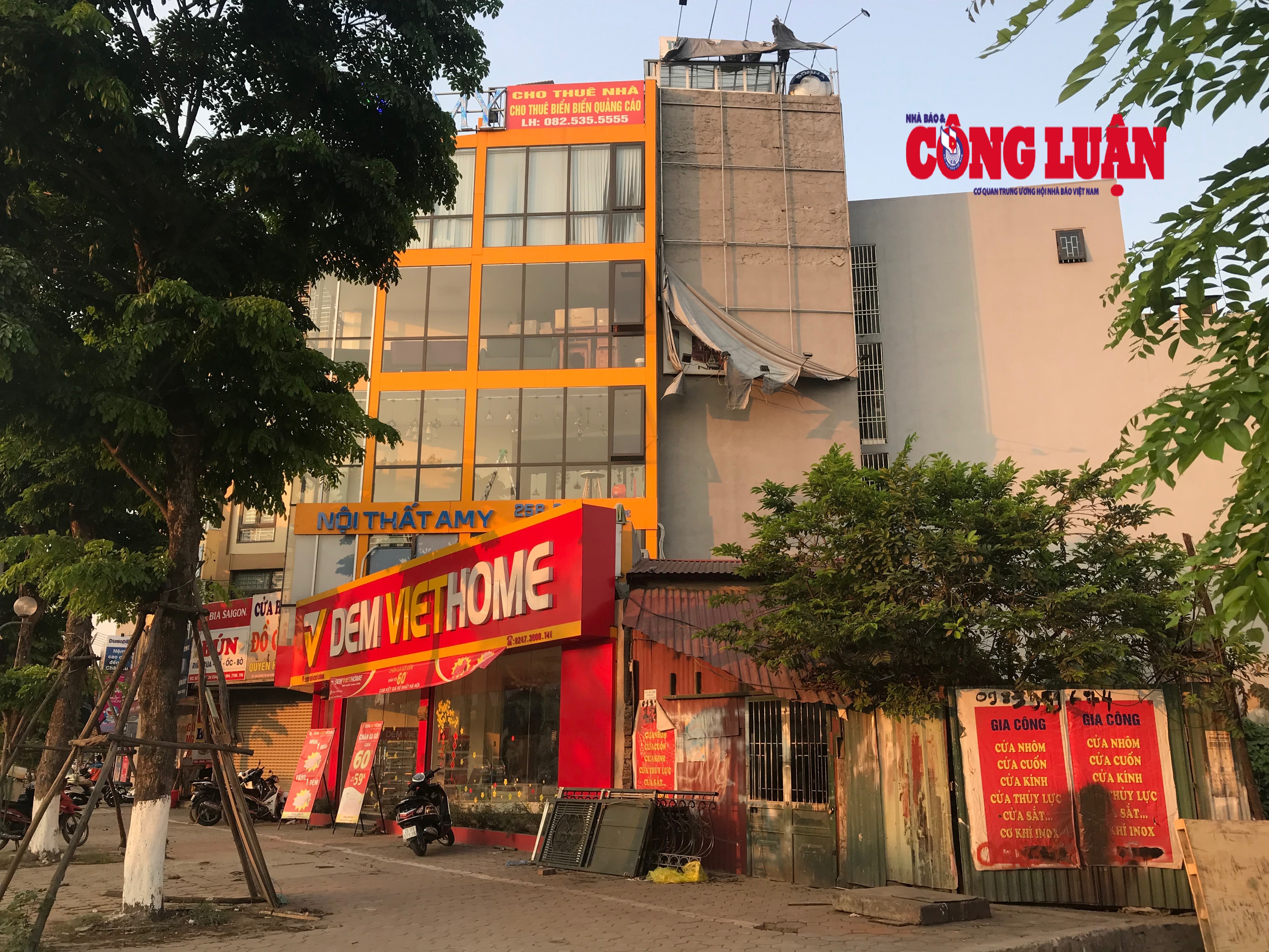 Những công trình mỏng méo phục vụ kinh doanh buôn bán dọc đường Võ Chí Công