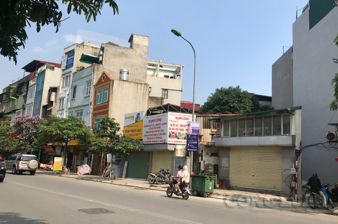 Nhiều công trình mỏng, méo với độ cao khác biệt gây mất mỹ quan đô thị dọc tuyến đường Trần Khát Chân và phố Thanh Nhàn