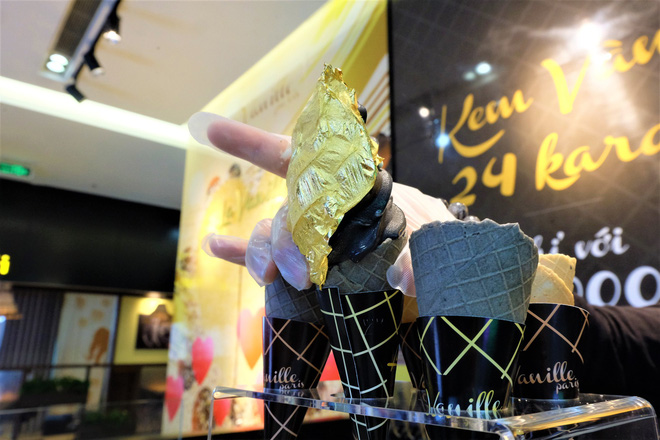 Chủ tiệm nói gì về kem dát vàng 24k sang chảnh đang gây “sốt” ở Hà Nội? - Ảnh 1.