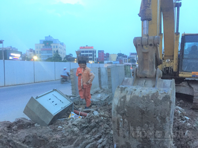 Việc thi công, mở rộng đường Phạm Văn Đồng 