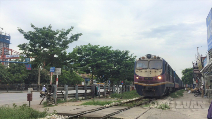 Tràn lan đường ngang dân sinh gây mất an toàn giao thông đường sắt trên địa bàn huyện Thanh Trì