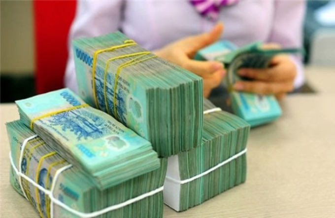 Các giao dịch tiền mặt có giá trị lớn từ 300 triệu đồng trở lên phải lập báo cáo gửi về Cục Quản lý nhà và thị trường bất động sản - Bộ Xây dựng và Cục Phòng, chống rửa tiền - Ngân hàng Nhà nước Việt Nam. (Ảnh minh họa)