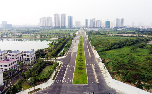 Sau nhiều năm thi công đến thời điểm hiện tại tuyến đường Nguyễn Văn Huyên kéo dài cơ bản đã hoàn thiện. Tuyến đường được khánh thành tạo điều kiện người dân di chuyển nhanh và thuận lợi hơn.