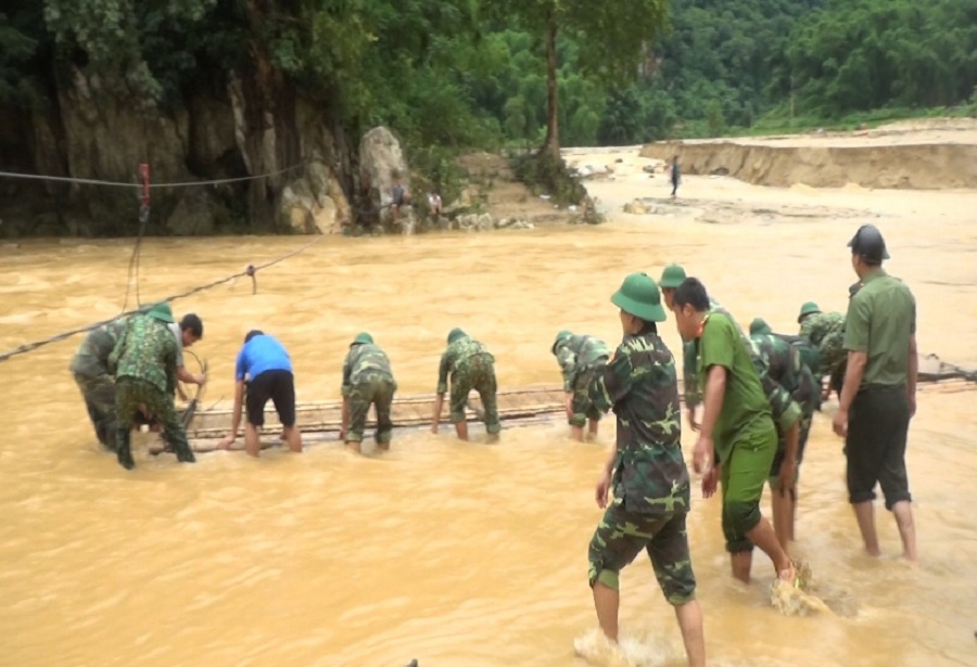 Thanh Hóa: Huy động các nguồn lực khắc phục hậu quả mưa lũ - Ảnh 1