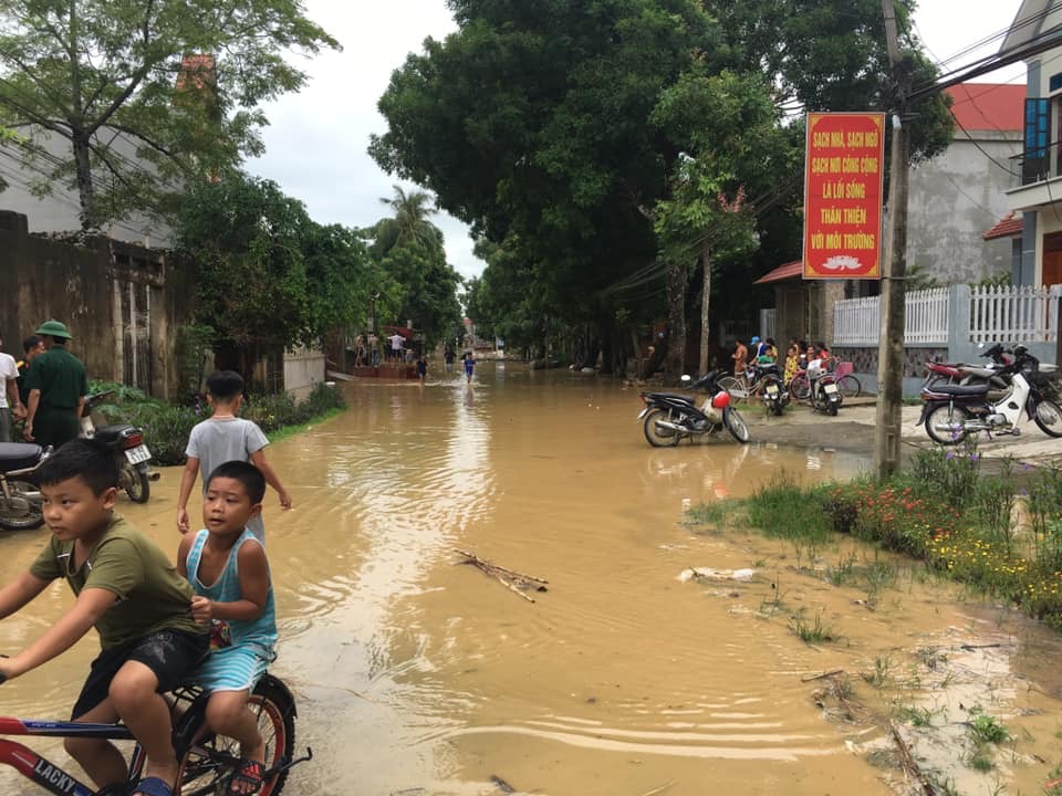 Thanh Hóa: Huy động các nguồn lực khắc phục hậu quả mưa lũ - Ảnh 4