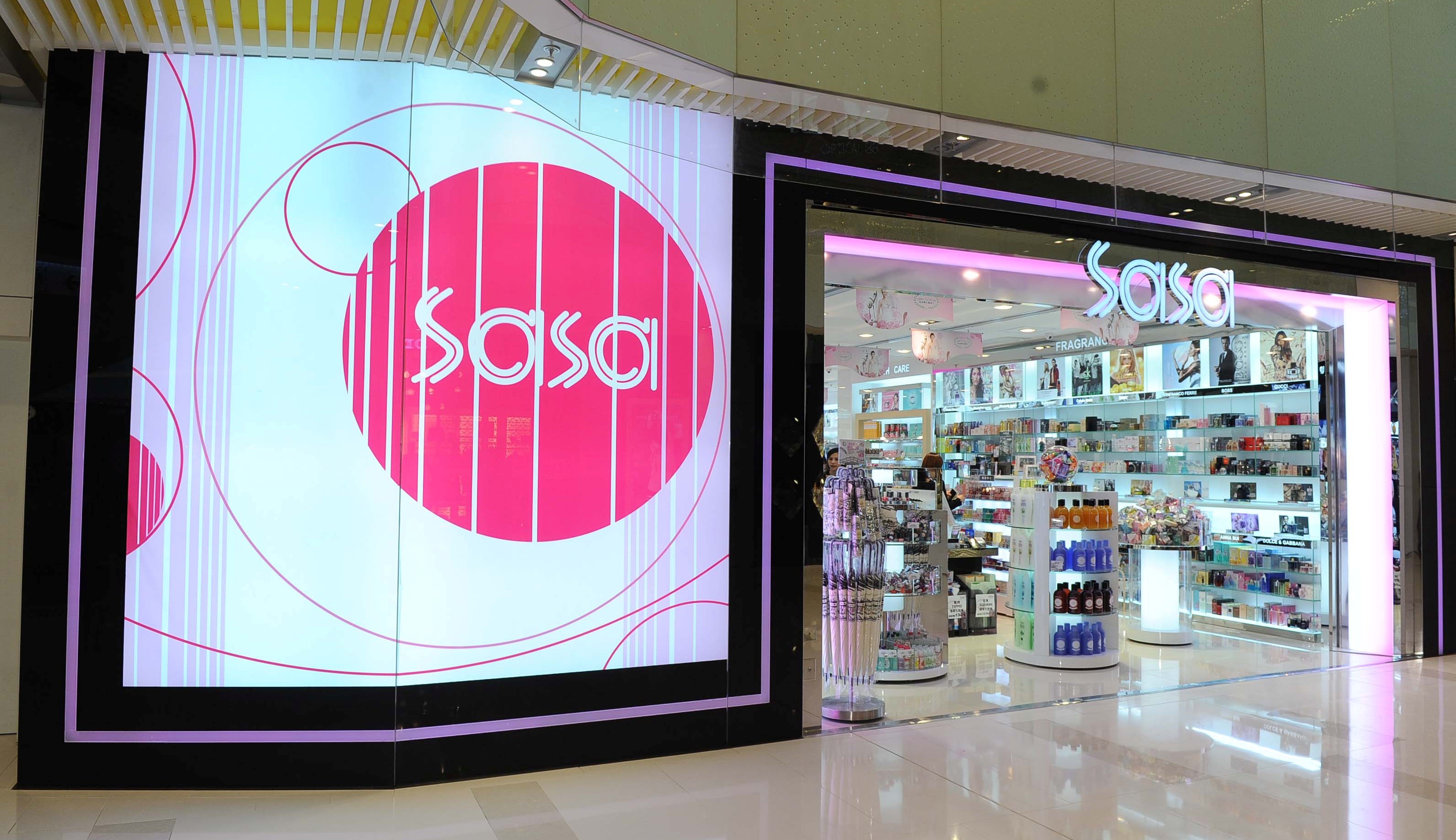 Sasa là tập đoàn phân phối mỹ phẩm khá nổi tiếng của châu Á