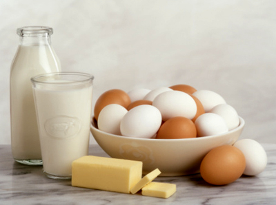 Sữa và phô mai là hai loại thực phẩm nhiều canxi nhất 