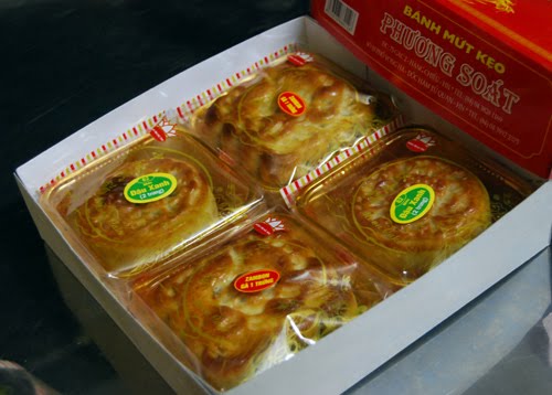 Bánh Phương Soát cũng đậm nét truyền thống từ bao bì, mẫu mã.