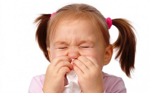 Trẻ cũng rất dễ nhiễm virus cúm do hệ miễn dịch còn chưa hoàn thiện.