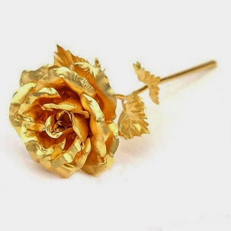 Hoa hồng mạ vàng 24k.