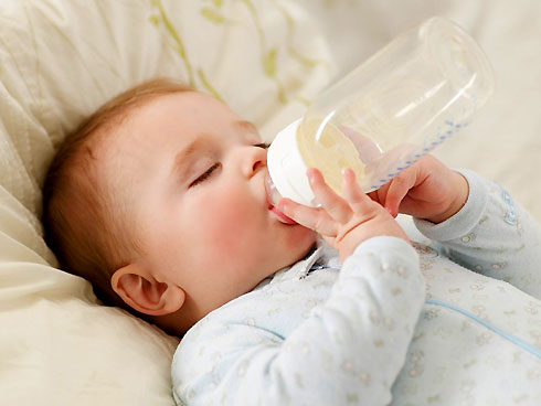Cảm lạnh hoặc bệnh vặt không ảnh hưởng đến chất lượng sữa mẹ.