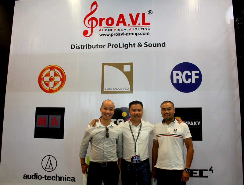 Là 1 trong những đơn vị đồng tài trợ triển lãm lần này, Pro AVL dù chỉ với 6 năm kinh nghiệm trong nghề nhưng đã mang tới những sản phẩm xứng tầm thế giới và đã phần nào giúp nâng cao chất lượng âm thanh, ánh sáng của thị trường sản phẩm âm thanh ánh sáng trong nước.