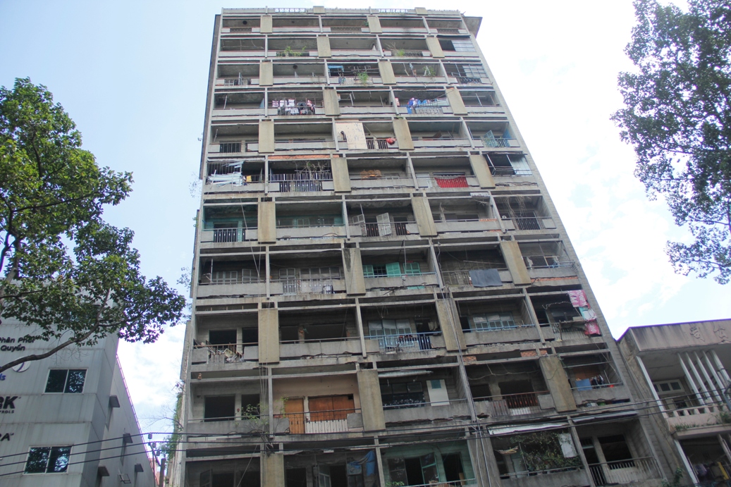 Cao ốc 727 Trần Hưng Đạo nằm trong chương trình cải tạo lại chung cư cũ của TP.HCM