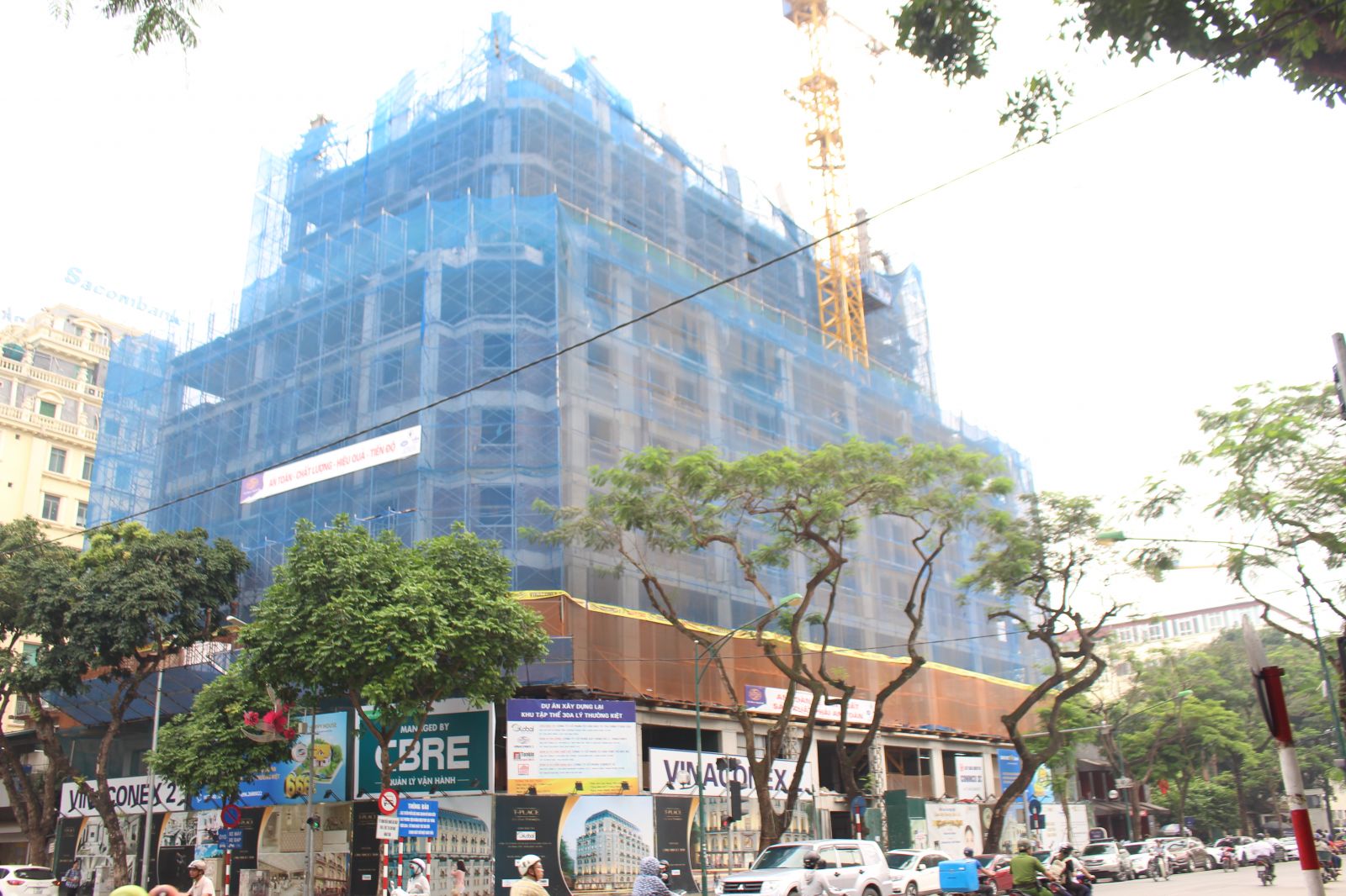 Năm 2008 thực hiện nghị quyết của HĐND TP Hà Nội về việc cải tạo chung cư , khu tập thể 30A Lý Thường Kiệt bị xuống cấp và nằm trong diện cải tạo này. 