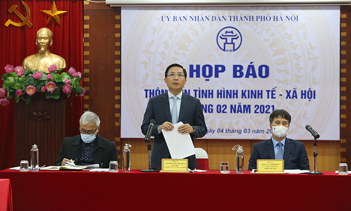 Giám đốc Sở TT&TT Hà Nội Nguyễn Thanh Liêm phát biểu tại buổi họp báo