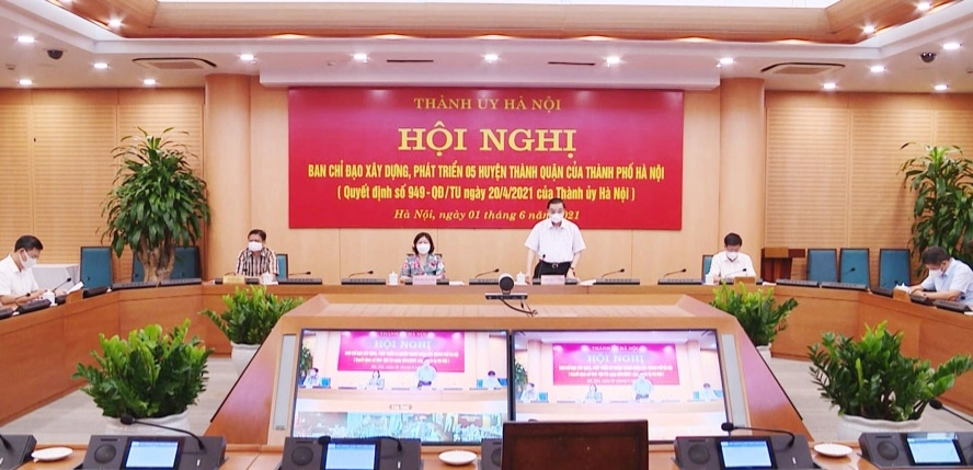 Chủ tịch Ủy ban nhân dân thành phố Hà Nội Chu Ngọc Anh phát biểu tại hội nghị Ban Chỉ đạo xây dựng, phát triển 5 huyện thành quận, ngày 1/6/2021. (Ảnh: Lê Hải)