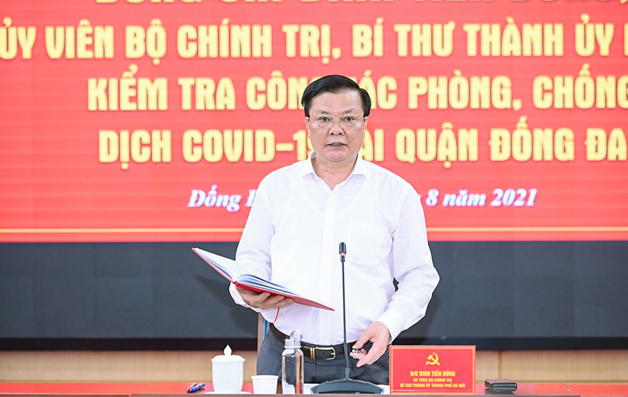 Bí thư Thành ủy Hà Nội Đinh Tiến Dũng phát biểu chỉ đạo tại buổi làm việc.