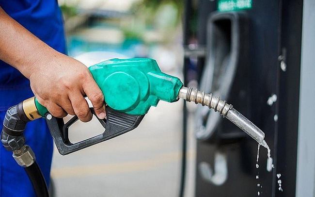 Giá xăng dầu hôm nay 11/5: Tụt giảm trở lại