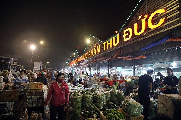 Bộ Công Thương đề nghị các tỉnh, thành phố phía Nam khẩn trương mở lại chợ truyền thống.