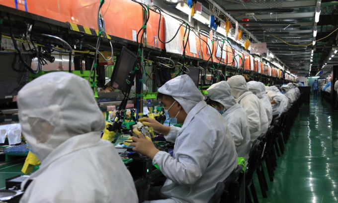 Các nhà máy Foxconn tại Trung Quốc hiện đang chật vật đối mặt với tình trạng thiếu hụt nhân công. 